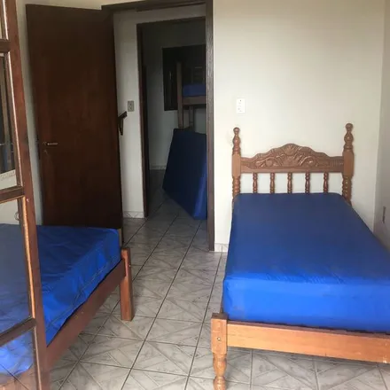 Rent this 2 bed townhouse on Praia de Martim de Sá in Jardim Bela Vista, Caraguatatuba