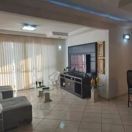 Buy this 4 bed apartment on Rua Nicolau Assis in Jardim Infante Dom Henrique, Bauru - SP