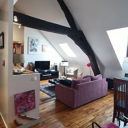 Rent this 3 bed apartment on 35 Rue du Champ Rond in 45000 Cité Emile Zola, France