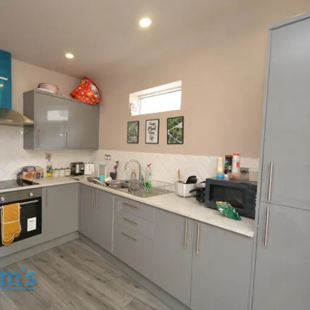 Rent this 1 bed house on Mo's Fish & Chips in 104 Victoria Road, Netherfield