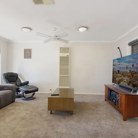 Rent this 3 bed apartment on Koetong Crescent in West Wodonga VIC 3690, Australia