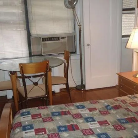 Rent this 1 bed apartment on Peloton Studio in Lincoln Tunnel Expressway, New York