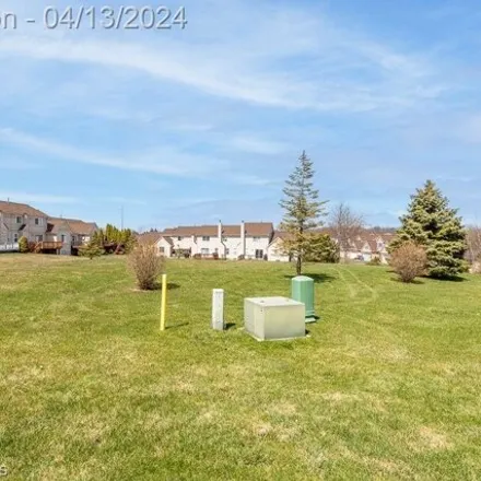 Image 8 - 4347 Willow View Court, Genoa Charter Township, MI 48843, USA - Condo for sale