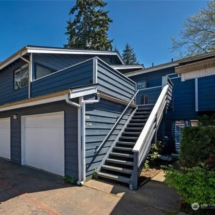 Buy this 1 bed condo on 18th Avenue West in Everett, WA 98204