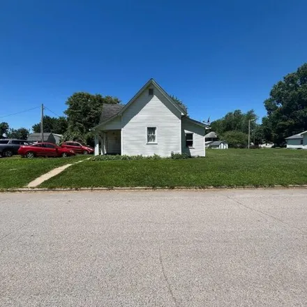 Buy this 3 bed house on 608 N State St in Sullivan, Indiana