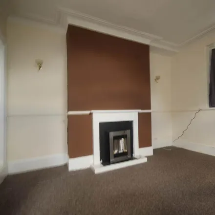 Image 3 - Great Horton Library, 69 Beldon Road, Bradford, BD7 3DP, United Kingdom - House for rent