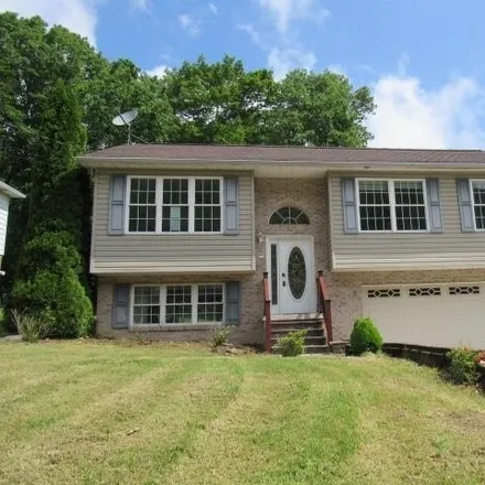 Buy this 3 bed house on 176 Pulaski Lane in Lower Yoder Township, PA 15906