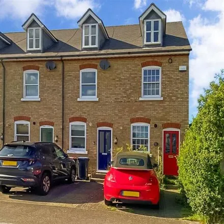 Buy this 3 bed townhouse on Beresford Road in Whitstable, Kent