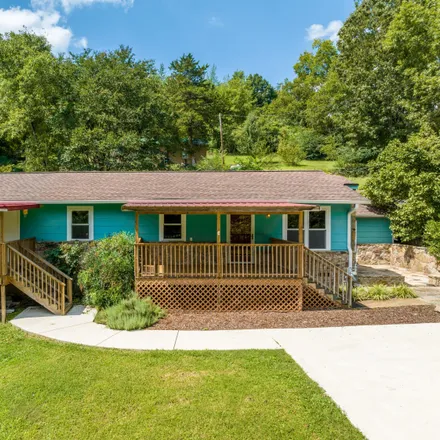 Buy this 3 bed house on 308 Hedgewood Drive in Duncan Hills, Chattanooga
