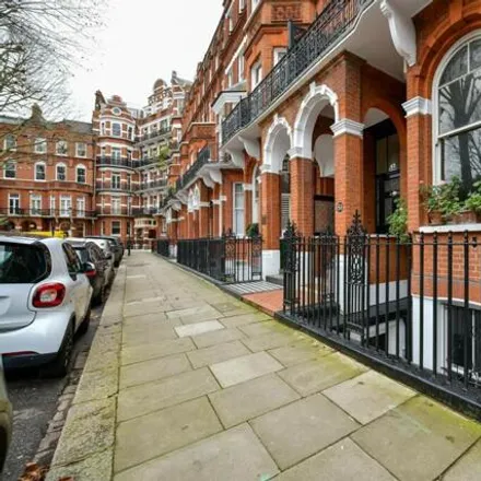 Image 9 - Sheridan Court, 55-81 Barkston Gardens, London, SW5 9AF, United Kingdom - Apartment for sale