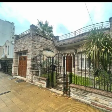 Buy this 2 bed house on General Alvarado 68 in Ramos Mejía Sur, 1704 Ramos Mejía