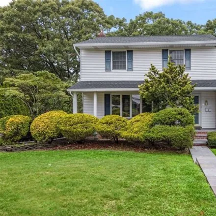 Buy this 3 bed house on 8 Schuyler Dr in Commack, New York