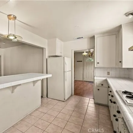 Image 9 - 13318 Terra Bella Street, Los Angeles, CA 91331, USA - House for sale