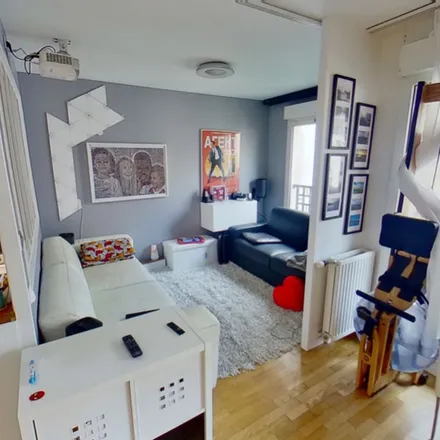 Rent this 5 bed apartment on 19 Avenue de Château du Loir in 92400 Courbevoie, France