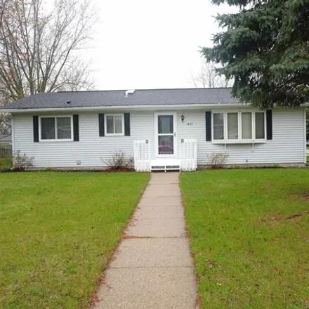 Image 1 - 1680 East Parrish Street, Prairie du Chien, WI 53821, USA - House for sale