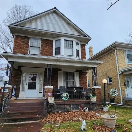 Buy this 3 bed house on 709 Oakmont Ave in Steubenville, Ohio