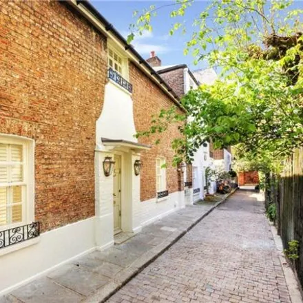 Buy this 2 bed house on 10 Holly Berry Lane in London, NW3 6QT