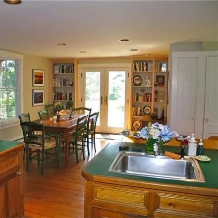 Image 7 - 709 Old County Road, West Tisbury, Dukes County, MA 02575, USA - House for rent