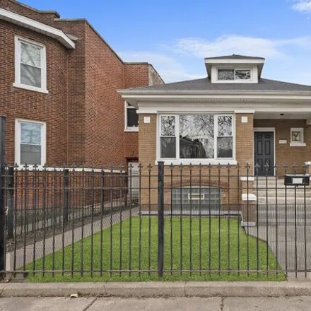 Buy this 5 bed house on 5920 South Talman Avenue in Chicago, IL 60629