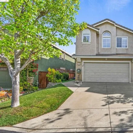 Buy this 4 bed house on 2709 Parkway Drive in Martinez, CA 94553
