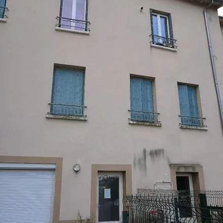Image 3 - 31 Rue Saint-Gérald, 69700 Givors, France - Apartment for rent
