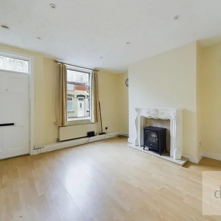 Image 2 - Western Mount, Leeds, LS12 4SU, United Kingdom - Townhouse for rent