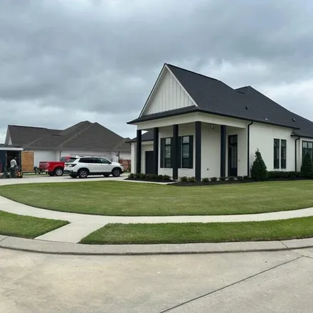 Buy this 4 bed house on 192 Taylor James Way in Lafourche Parish, LA 70364
