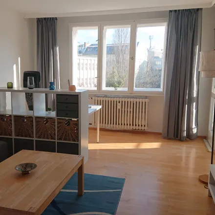 Rent this 2 bed apartment on Erfurter Straße 16 in 10825 Berlin, Germany