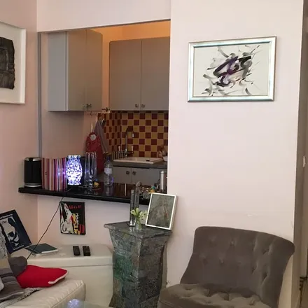 Rent this 1 bed apartment on Paris