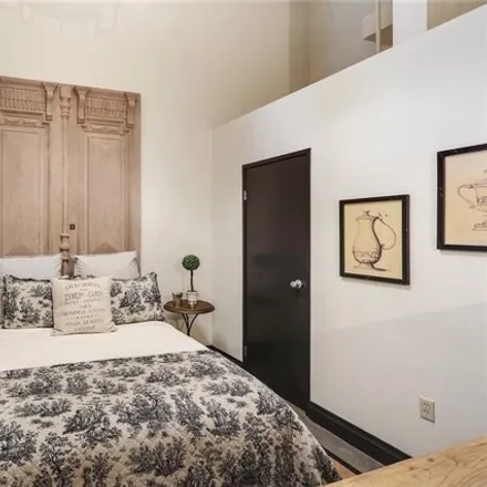 Image 6 - 920 Poeyfarre Street, New Orleans, LA 70130, USA - Condo for sale