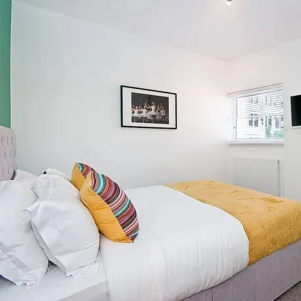 Rent this 1 bed apartment on London in WC2E 9JL, United Kingdom