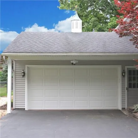 Image 3 - 40 Rosewood Dr, Pittsford, New York, 14534 - House for sale