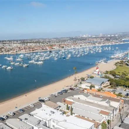 Image 4 - 1809, 1809 1/2 West Bay Avenue, Newport Beach, CA 92663, USA - House for sale