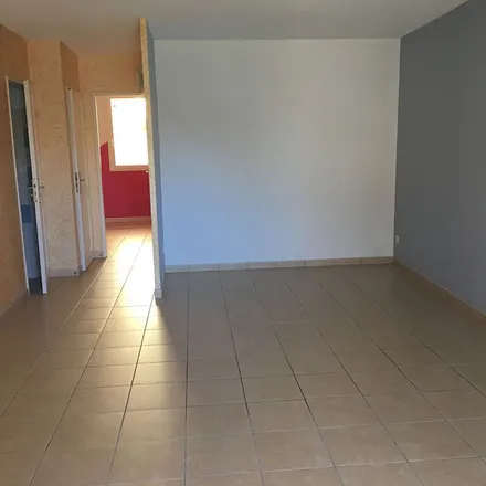 Image 9 - 9 Rue Auguste, 30000 Nîmes, France - Apartment for rent