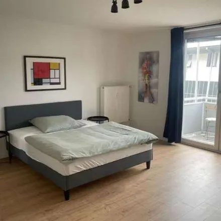 Rent this 3 bed apartment on Holzgraben 13 in 60313 Frankfurt, Germany