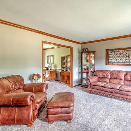 Image 3 - Chartwell Drive, Geneva Road, Winfield, IL 60190, USA - House for sale