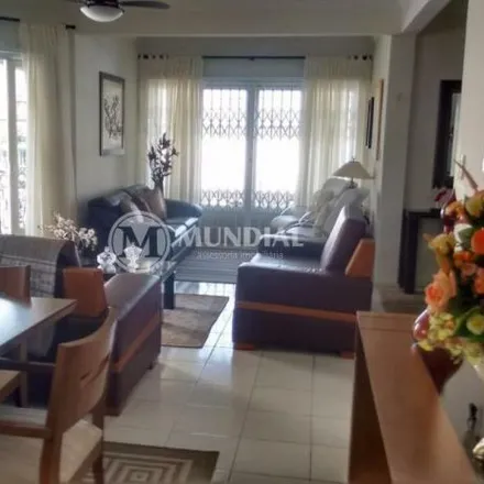 Rent this 4 bed house on Rua 2328 in Centro, Balneário Camboriú - SC