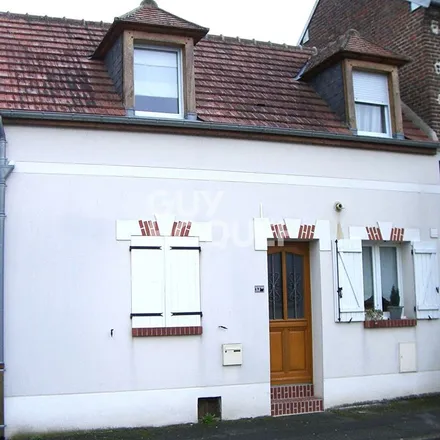 Rent this 3 bed apartment on 5 Rue du Bois d'Ageux in 60126 Longueil-Sainte-Marie, France