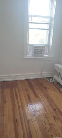 Image 7 - 70-16 Central Avenue, New York, NY 11385, USA - Apartment for rent