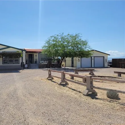Buy this 3 bed house on 2499 Concho Road in Mohave County, AZ 86413