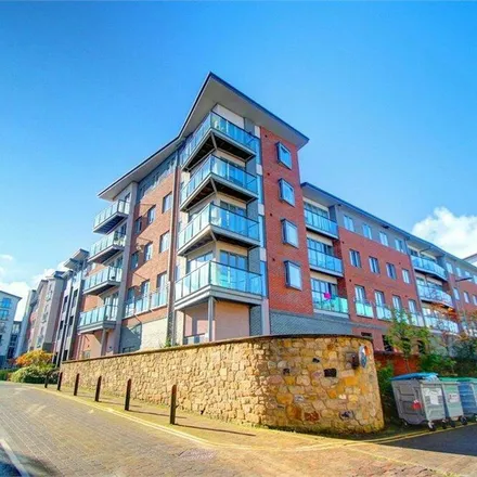 Image 7 - King Edward Bridge East Junction, Worsdell Drive, Gateshead, NE8 2DA, United Kingdom - Apartment for rent