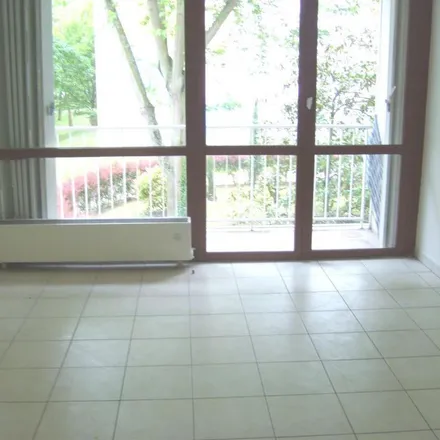 Rent this 3 bed apartment on 7 Les Chênes d'Or in 95000 Cergy, France