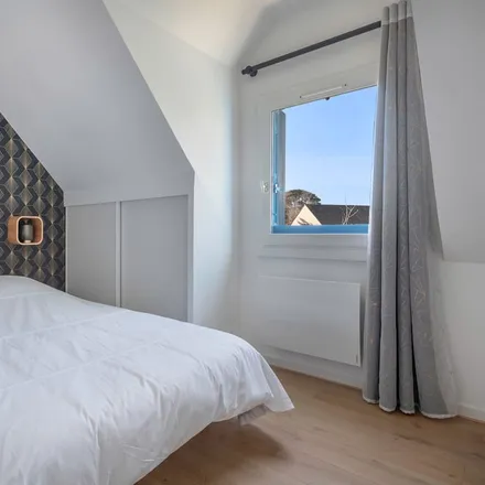 Rent this 2 bed house on Piriac-sur-Mer in Route de Kervin, 44420 Saint-Sébastien