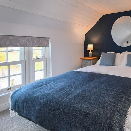 Rent this 3 bed house on Botwnnog in LL53 8EB, United Kingdom