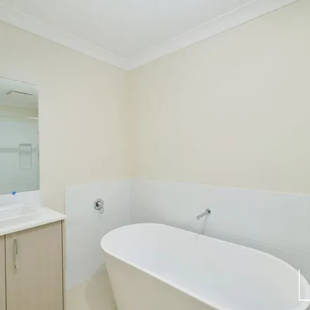 Image 3 - Philip Charley Drive, Port Macquarie NSW 2444, Australia - Apartment for rent