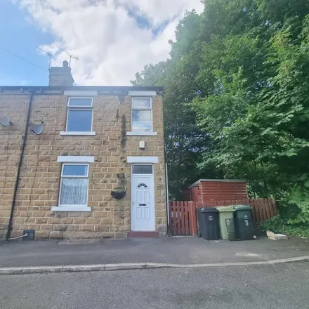 Rent this 2 bed house on Thornie View in Dewsbury, WF12 9DP