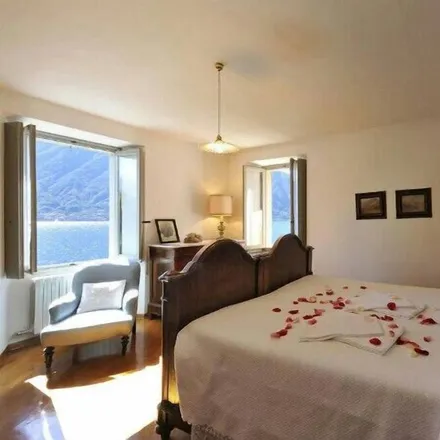Rent this 5 bed house on Sala Comacina in Via dei Pini, 22010 Sala Comacina CO