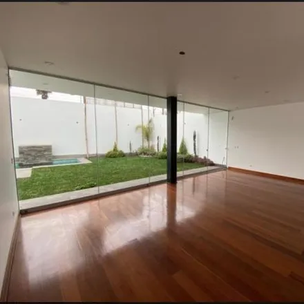 Buy this 5 bed house on Jirón Acapulco 882 in La Molina, Lima Metropolitan Area 15026