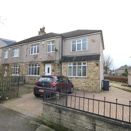 Rent this 4 bed duplex on Acre Avenue in Wrose, BD2 2LN