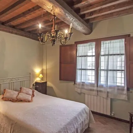 Rent this 1 bed apartment on San Gimignano in Via San Matteo, 53038 San Gimignano SI